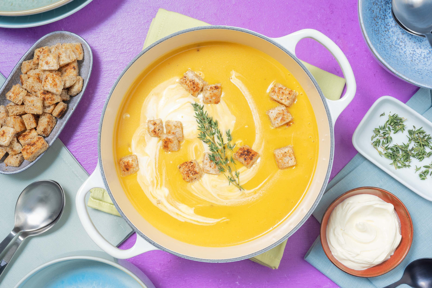 Zelfgemaakte pompoensoep met croutons 