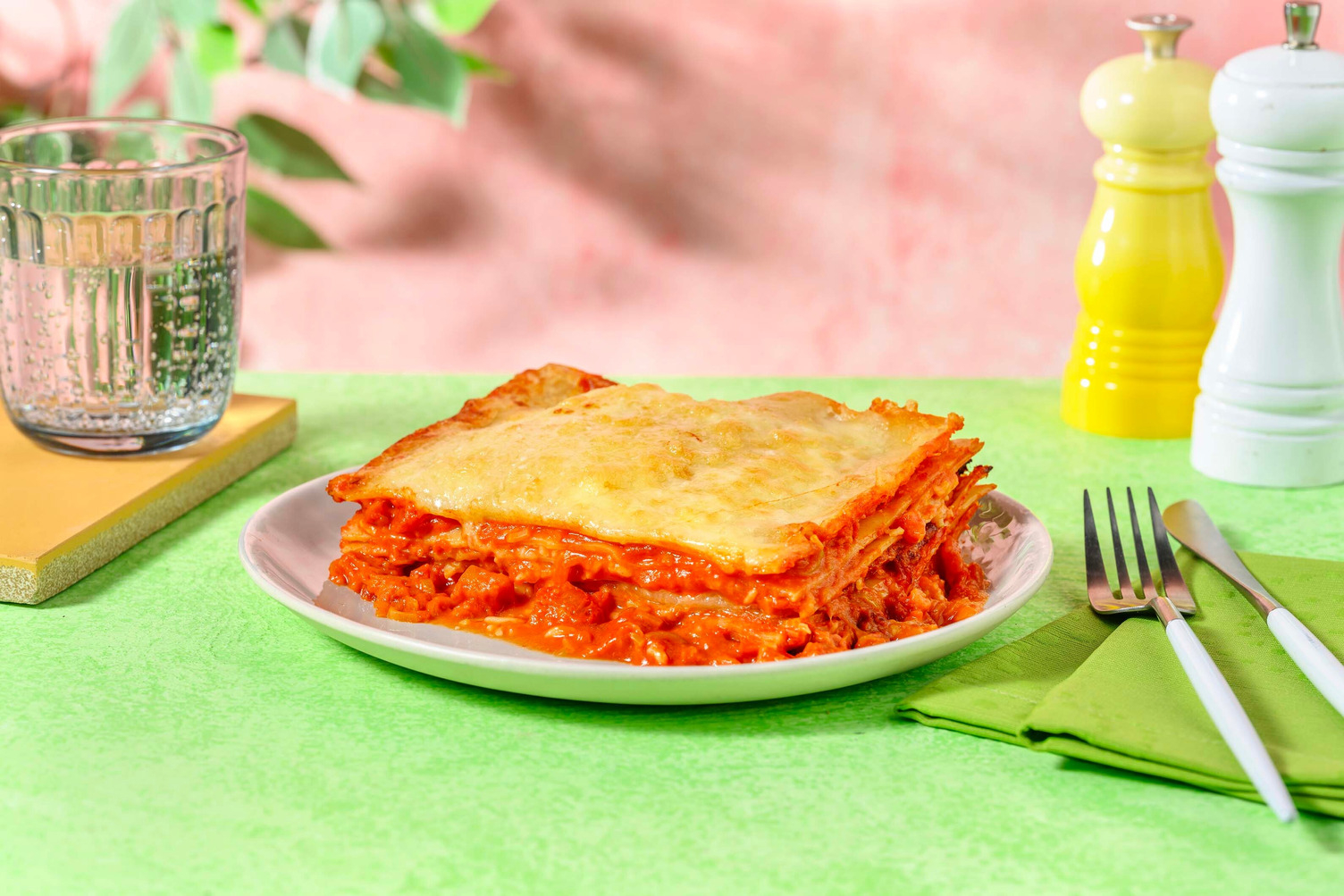 Vegan lasagne bolognese