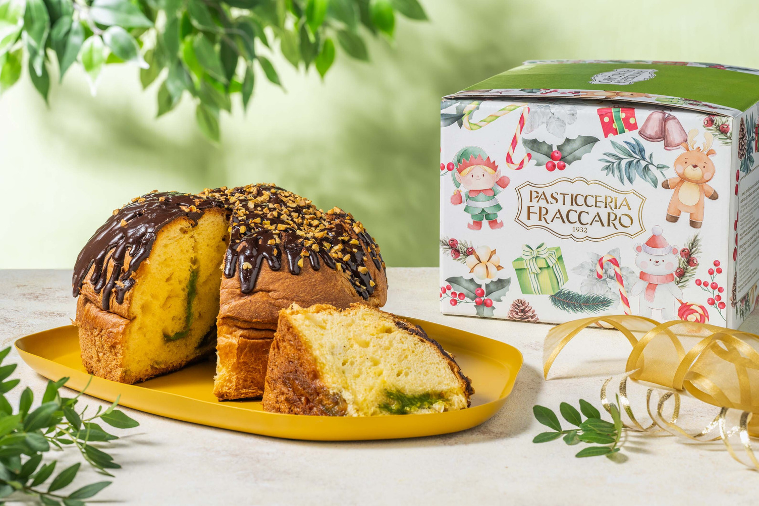 Panettone con crema al pistacchio