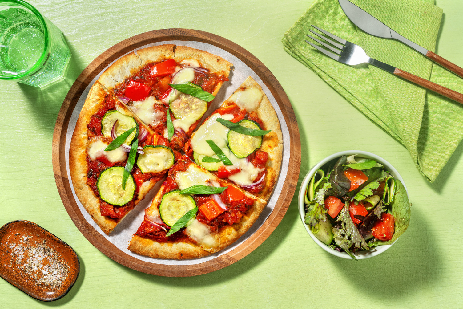 Pizza de calabacín y mozzarella