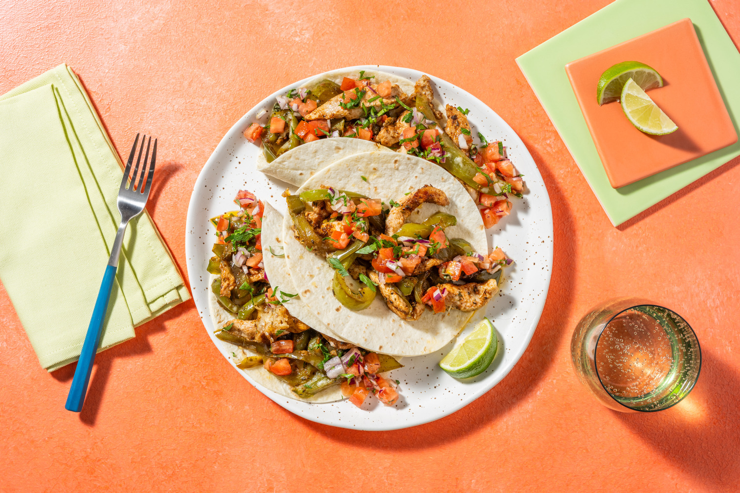 Mini tortilla di pollo e cheddar fondente