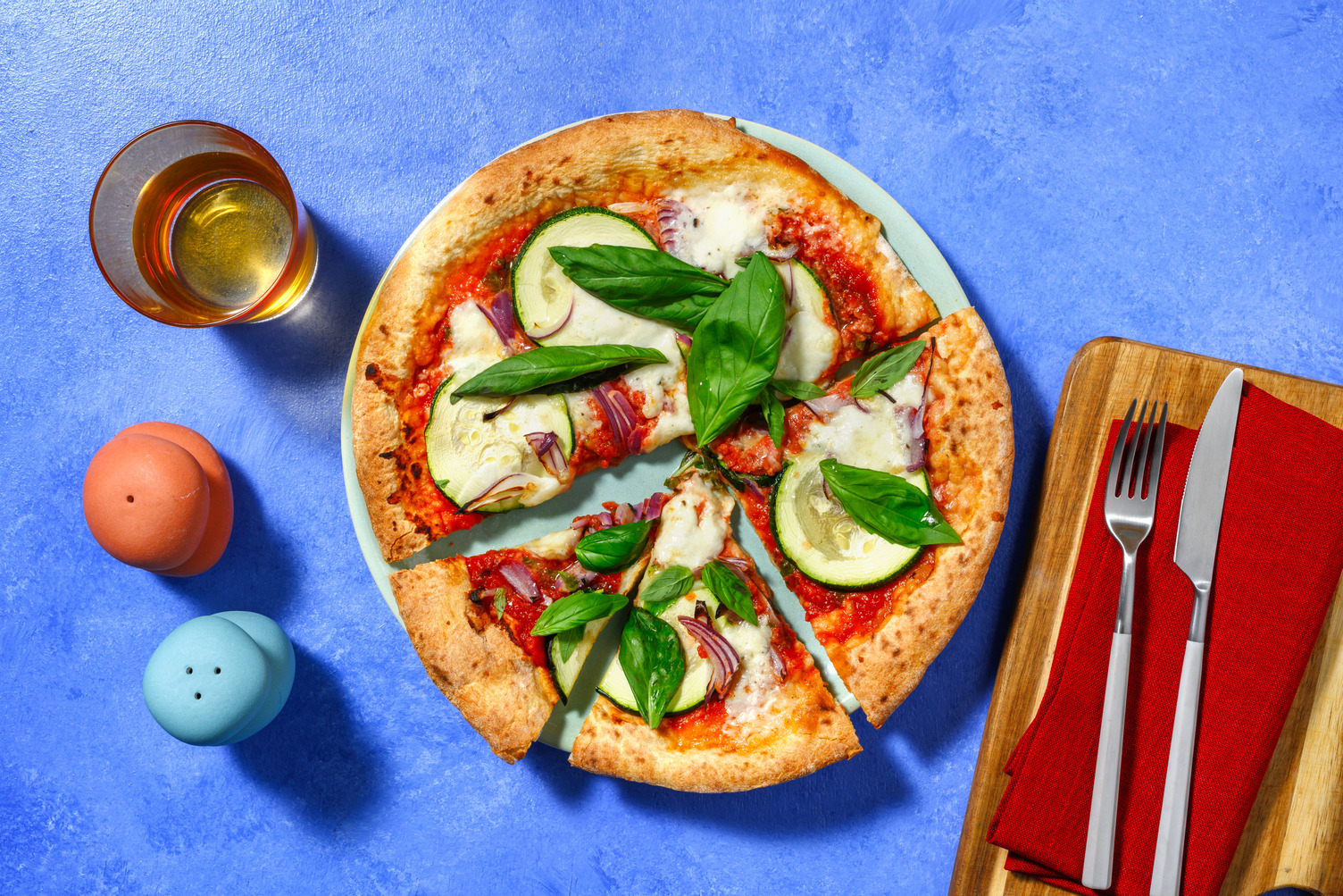 Pizza de calabacín y mozzarella