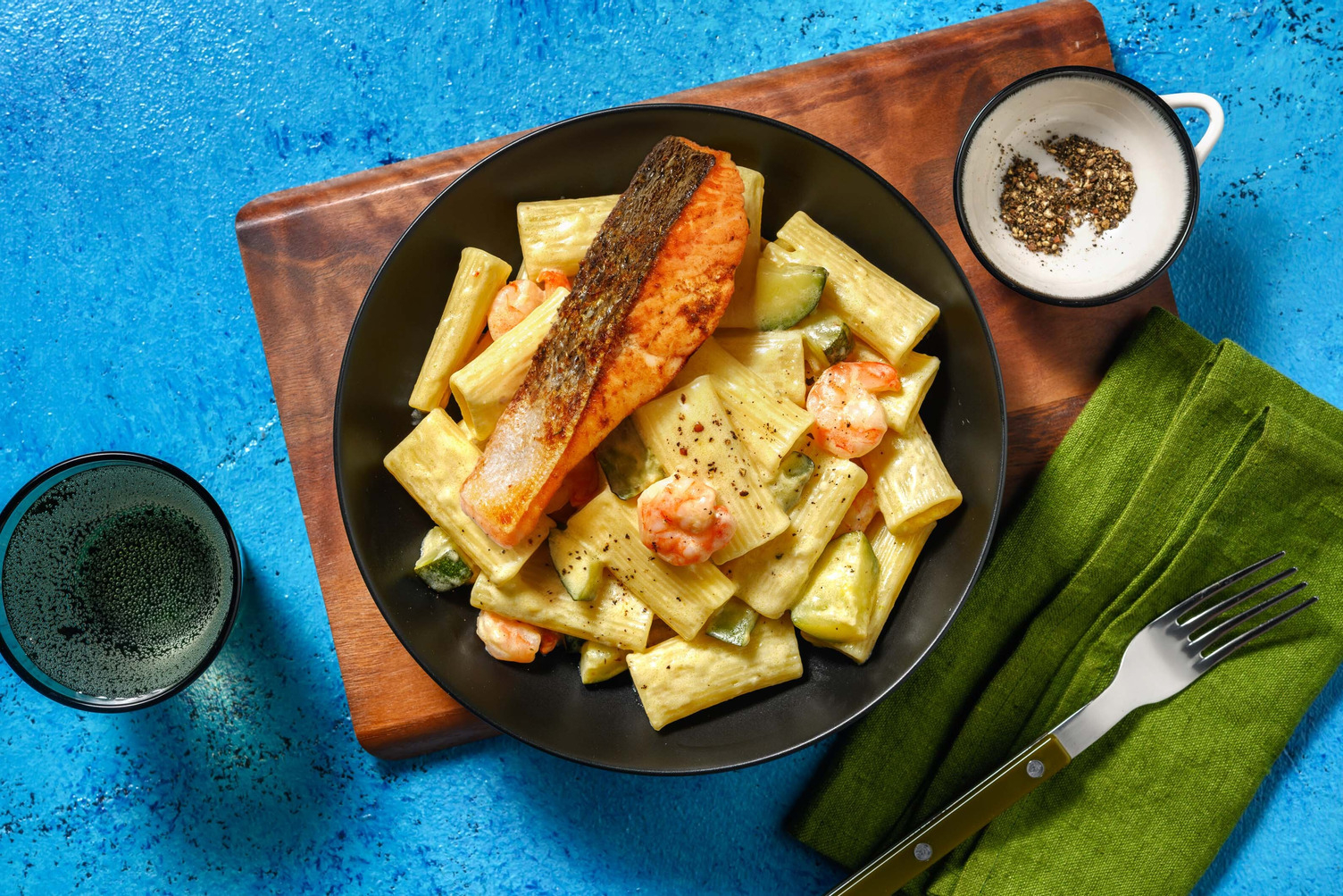 Quick Creamy Salmon, Prawn and Pea Rigatoni
