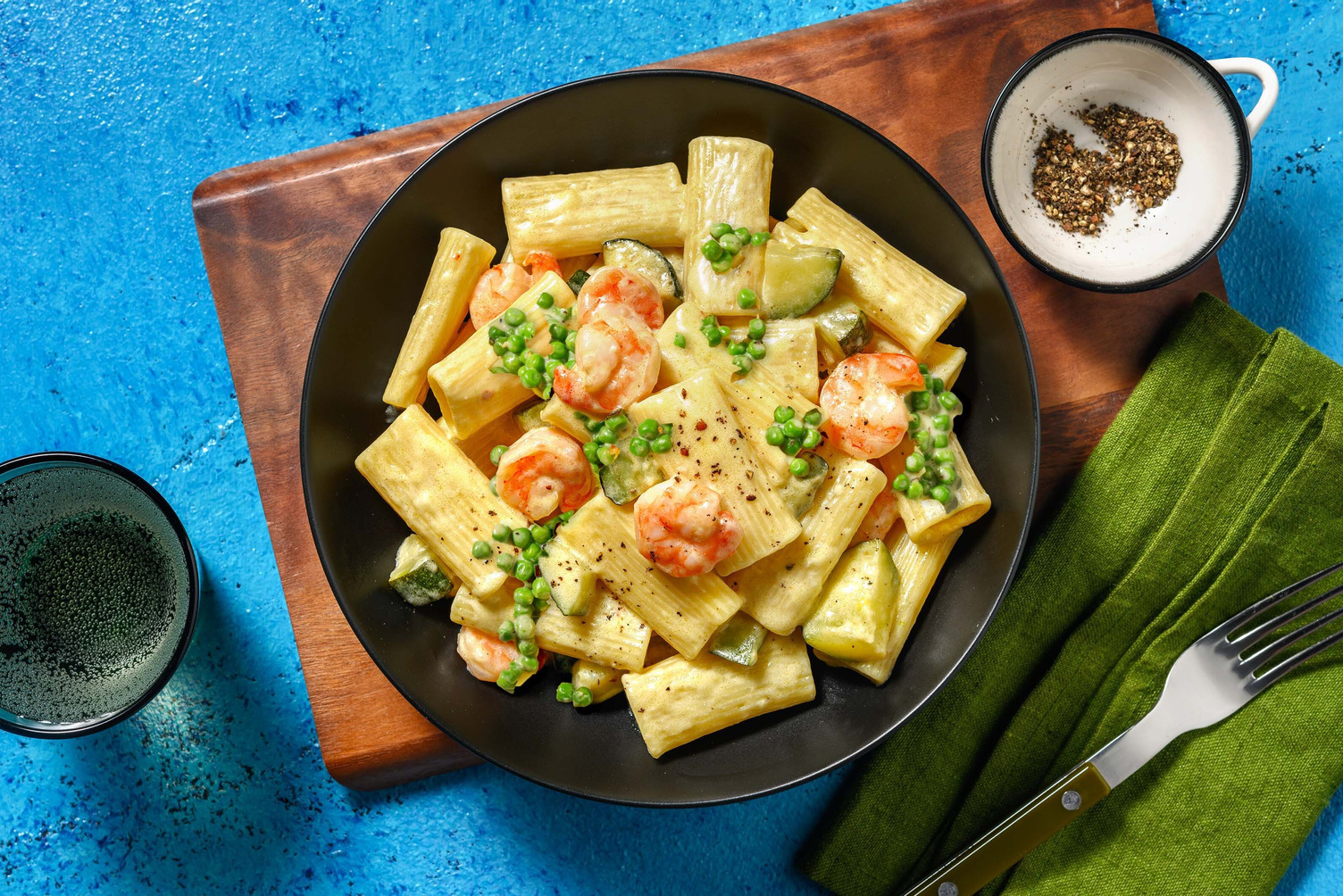 Quick Creamy Salmon, Prawn and Pea Rigatoni