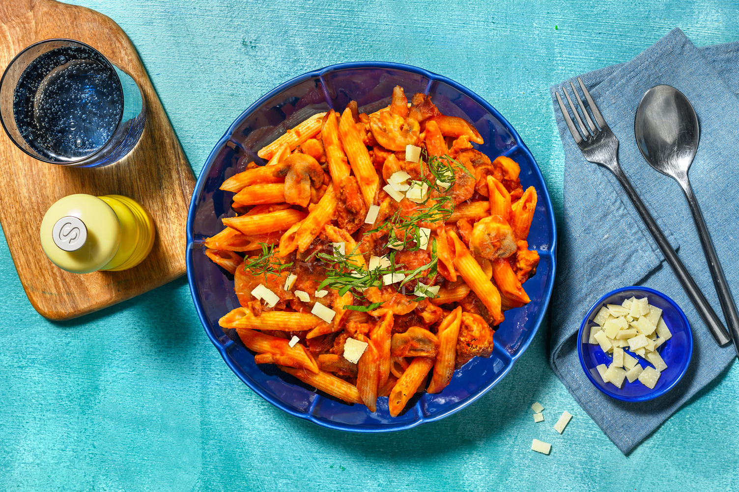 Penne met rode pesto-tomatensaus