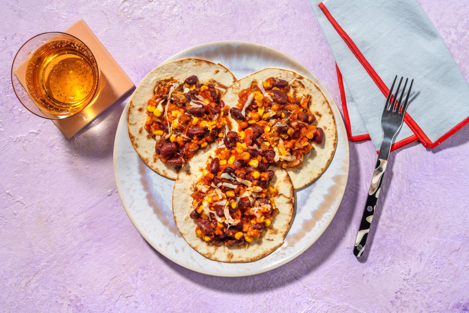 Baleada ai fagioli rossi e formaggio filante