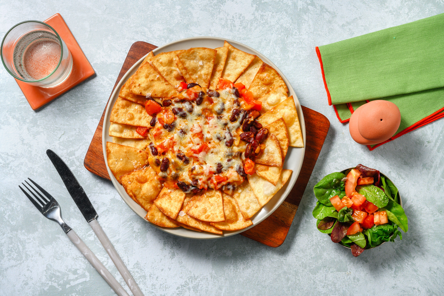 Nachos al sugo di fagioli rossi e formaggio