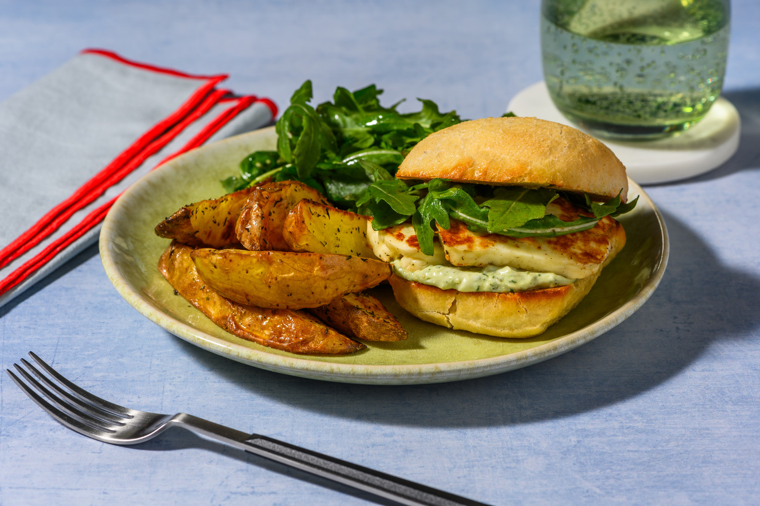 Chapata de queso estilo chipriota y rúcula