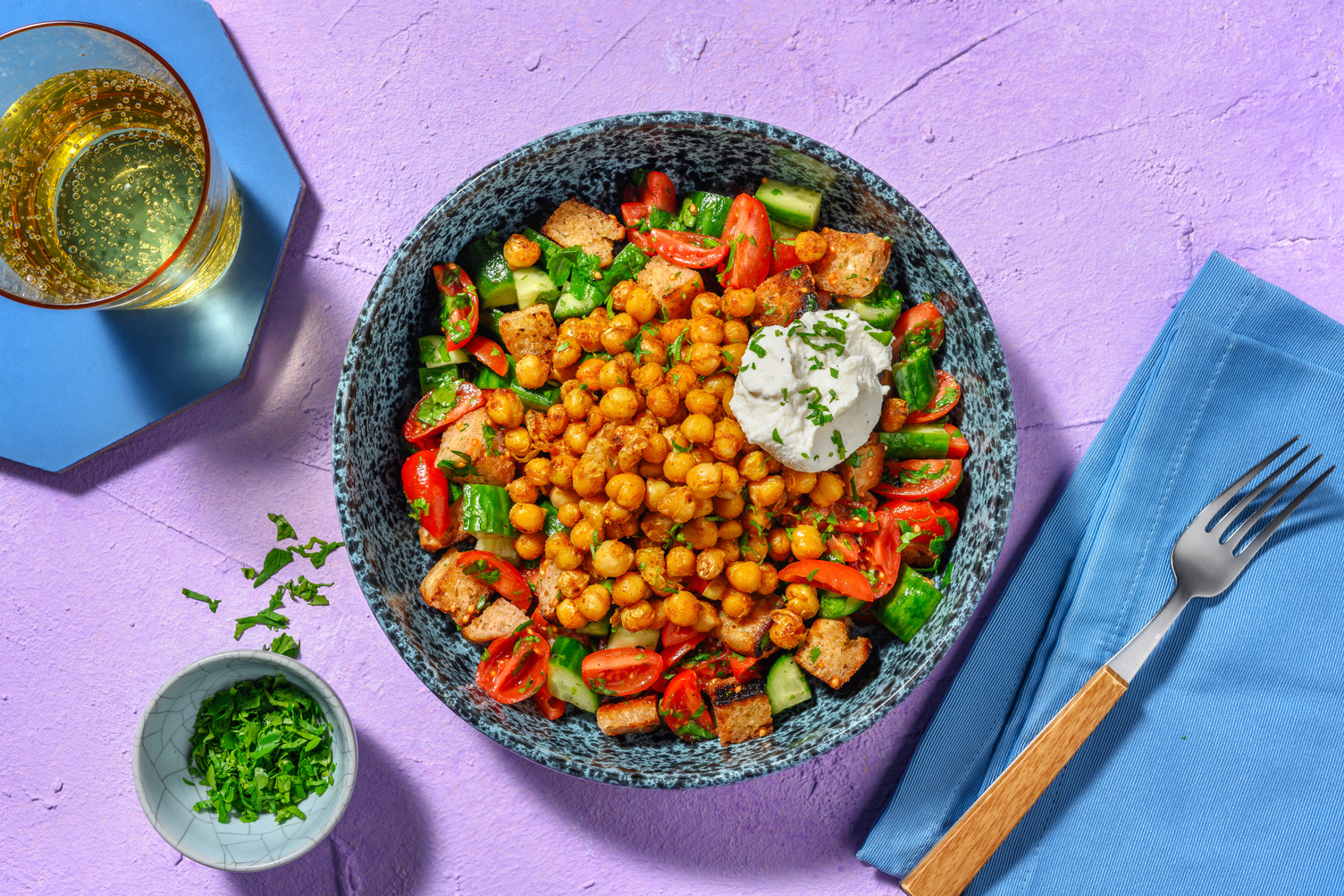 Insalata fattoush di pomodorini e ricotta