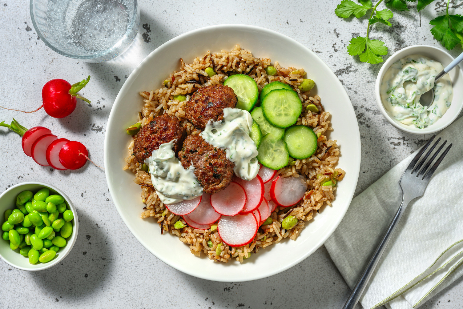 Repas futé : Bols de Impossible® galettes de burger et d'edamames