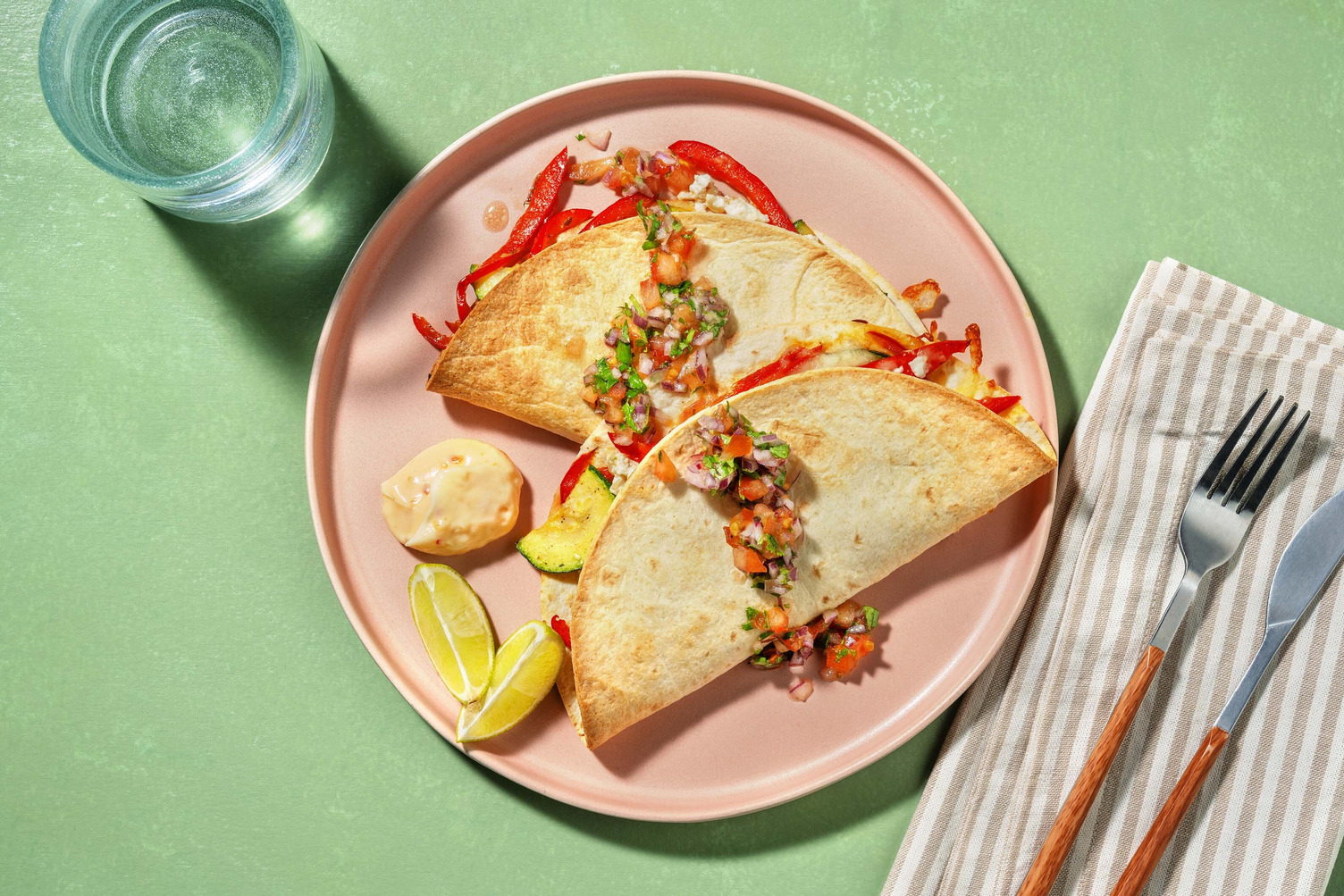 Vegetarische quesadilla met witte kaas