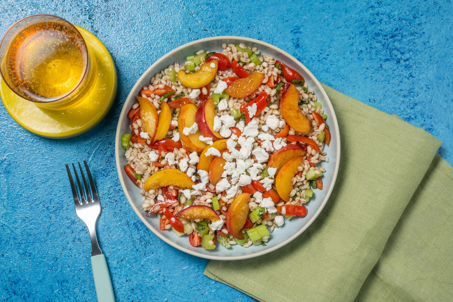 Caprino e pesche glassate al miele