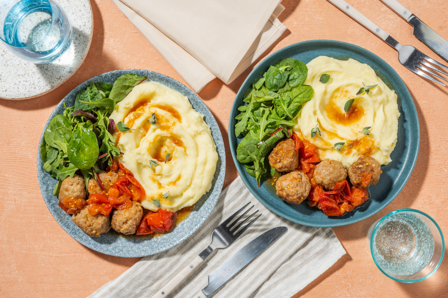 Polpette di pollo e pomodorini all'origano