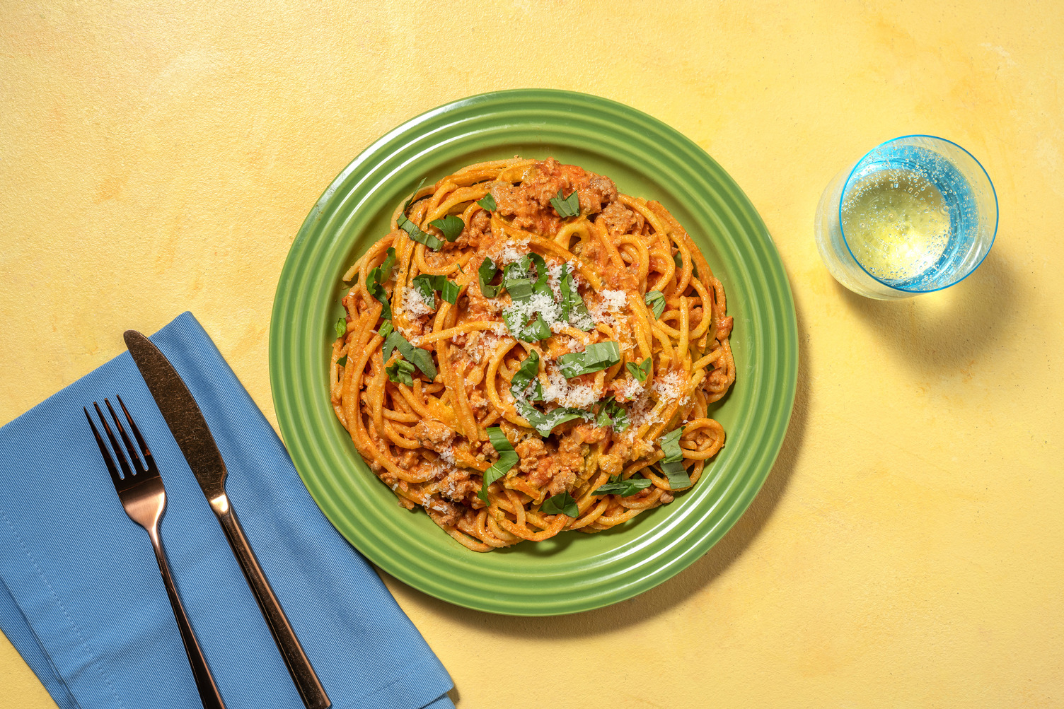 Verse spaghetti met kipgehakt in mascarpone-tomatensaus