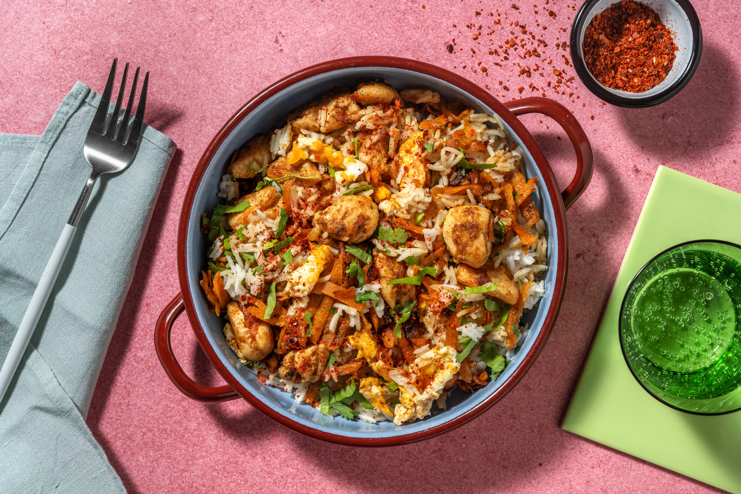 Arroz frito con pollo estilo chaulafán