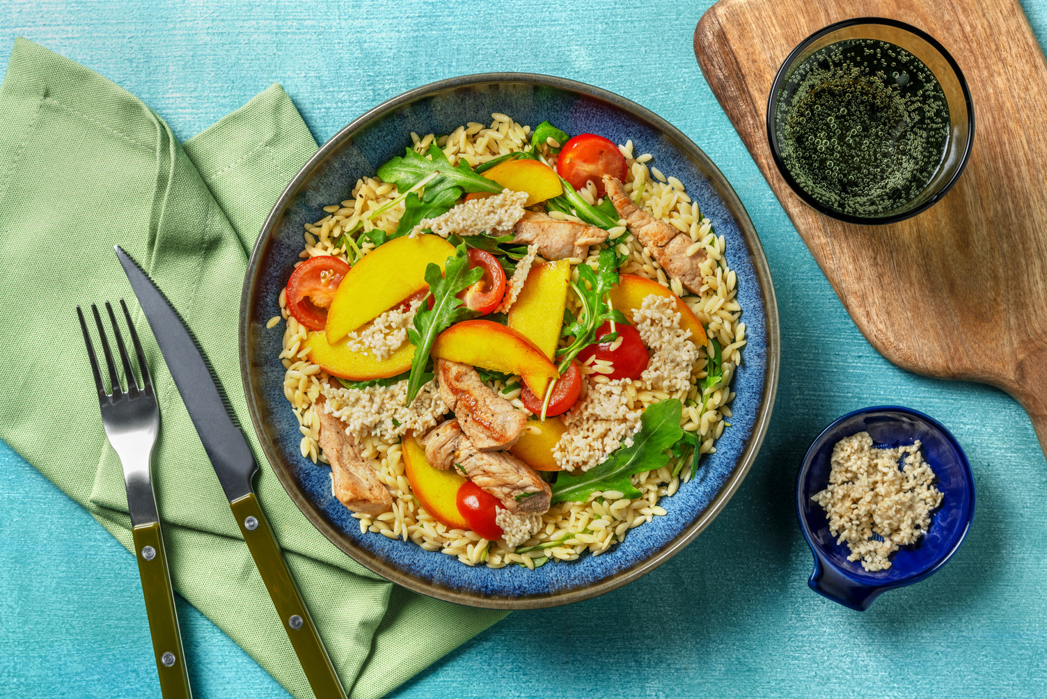 Ensalada de orzo y lomo en especias magrebíes