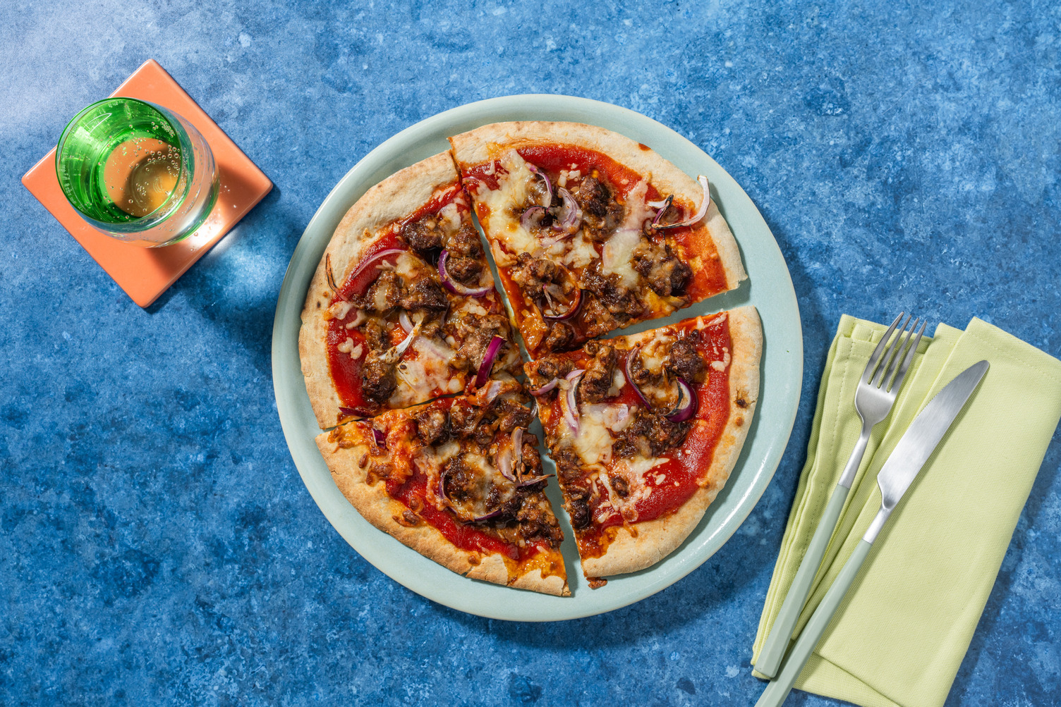 Pizza barbacoa con carne de ternera