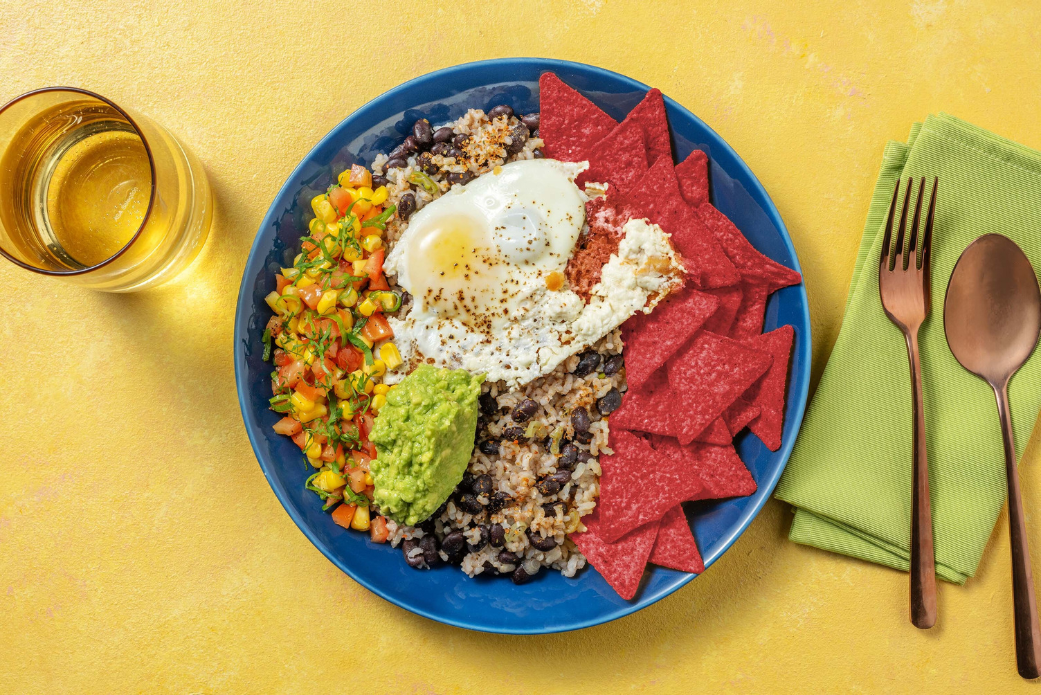 Huevos rancheros et chips de tortilla