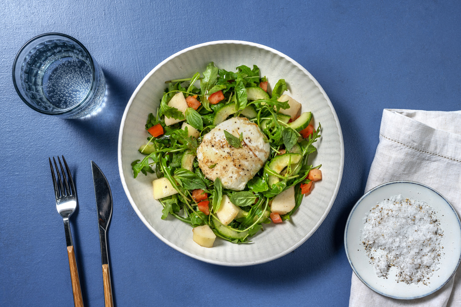 Ensalada de mozzarella, tomate y pera