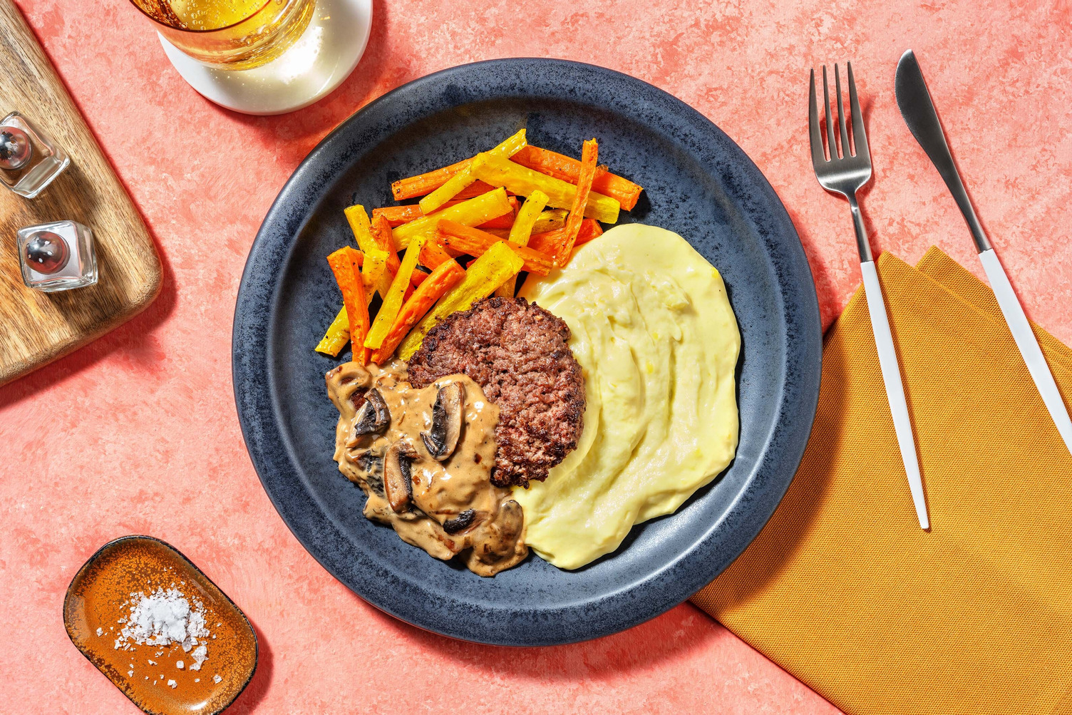 Burger de bœuf en sauce au portobello