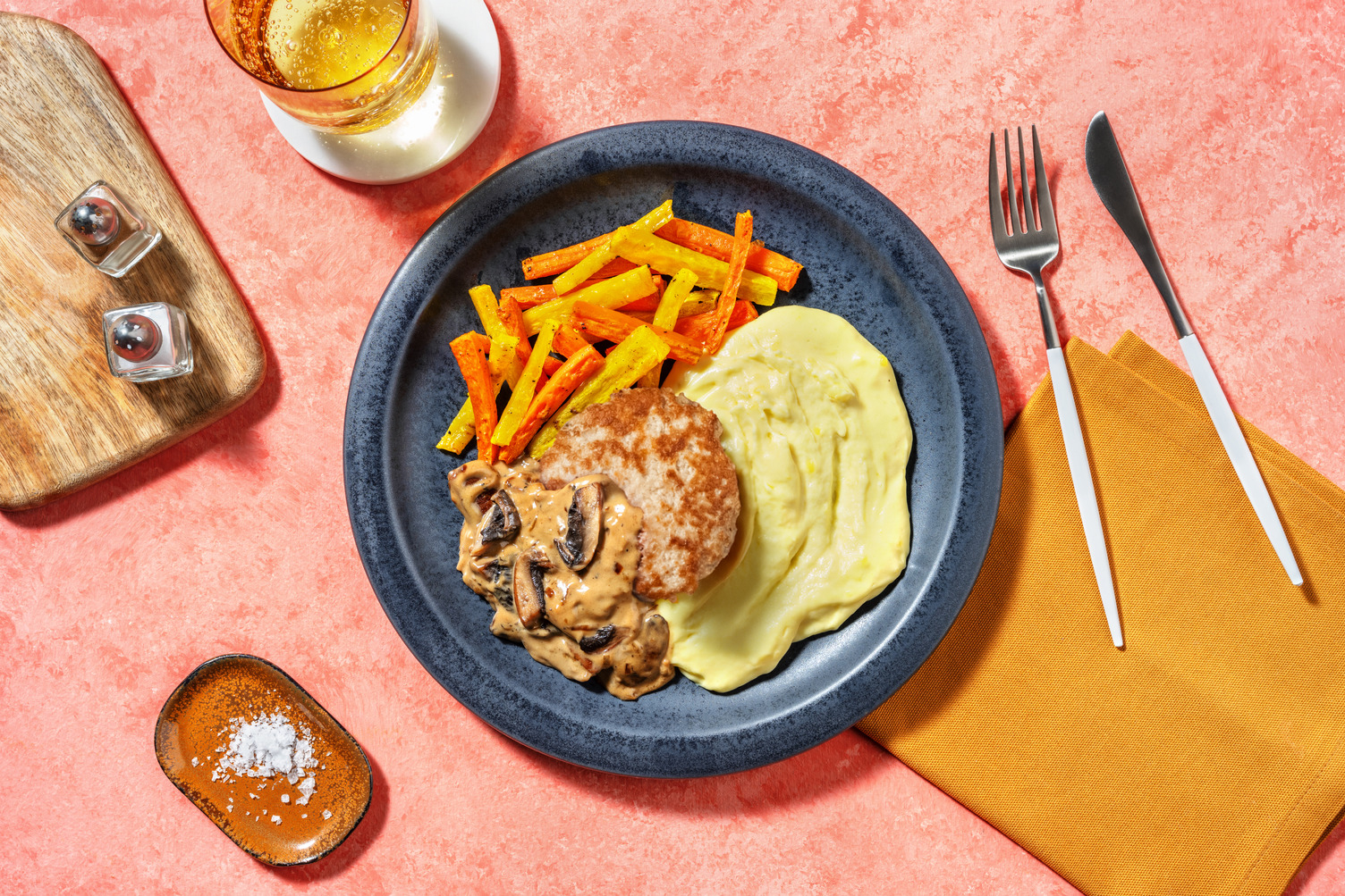 Burger de poulet en sauce crémeuse au portobello