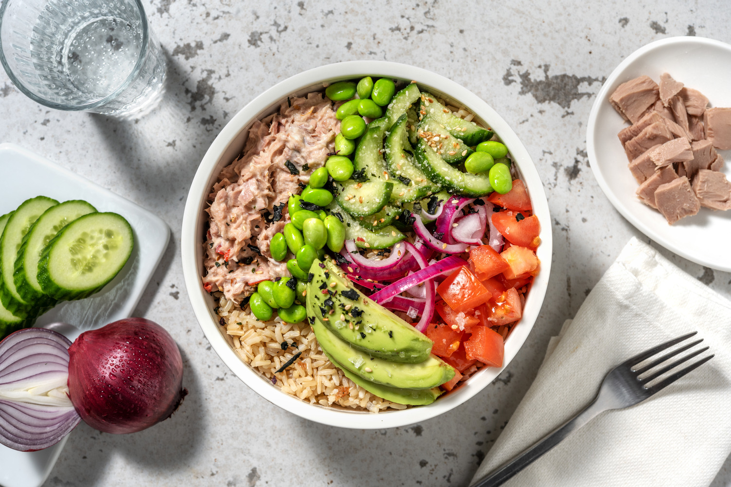 Bowl au thon, fèves de soja & avocat