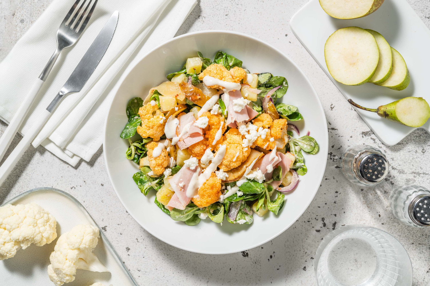 Winterlicher Blumenkohlsalat mit Rohschinken