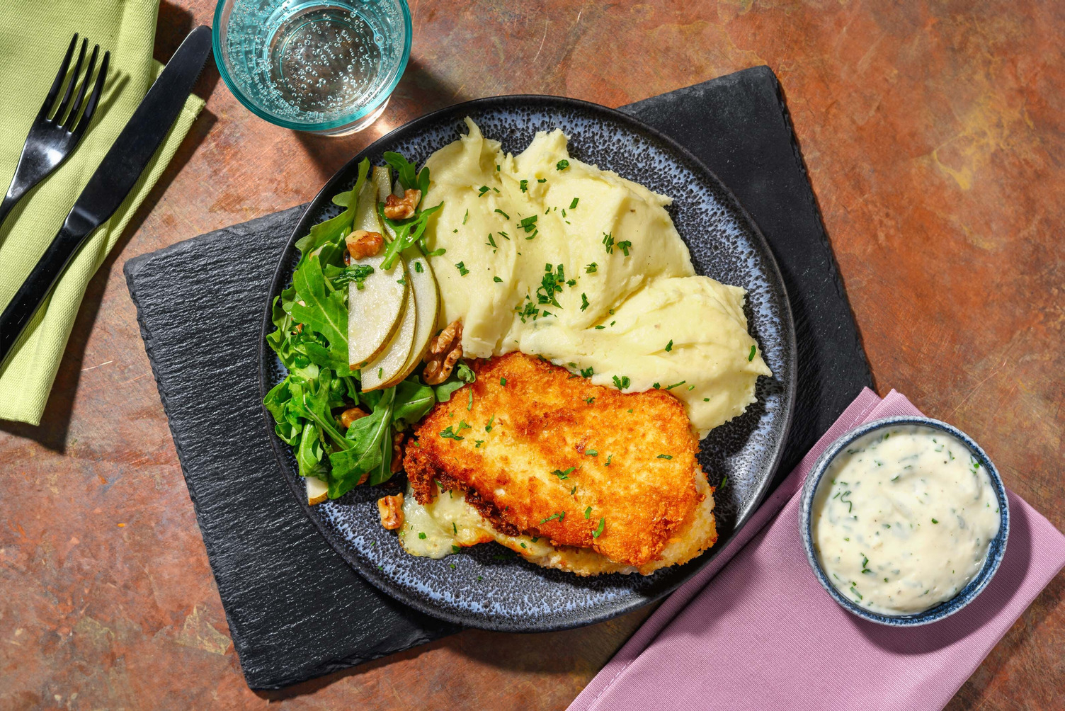 Fransk Kyckling Cordon Bleu och persiljesås