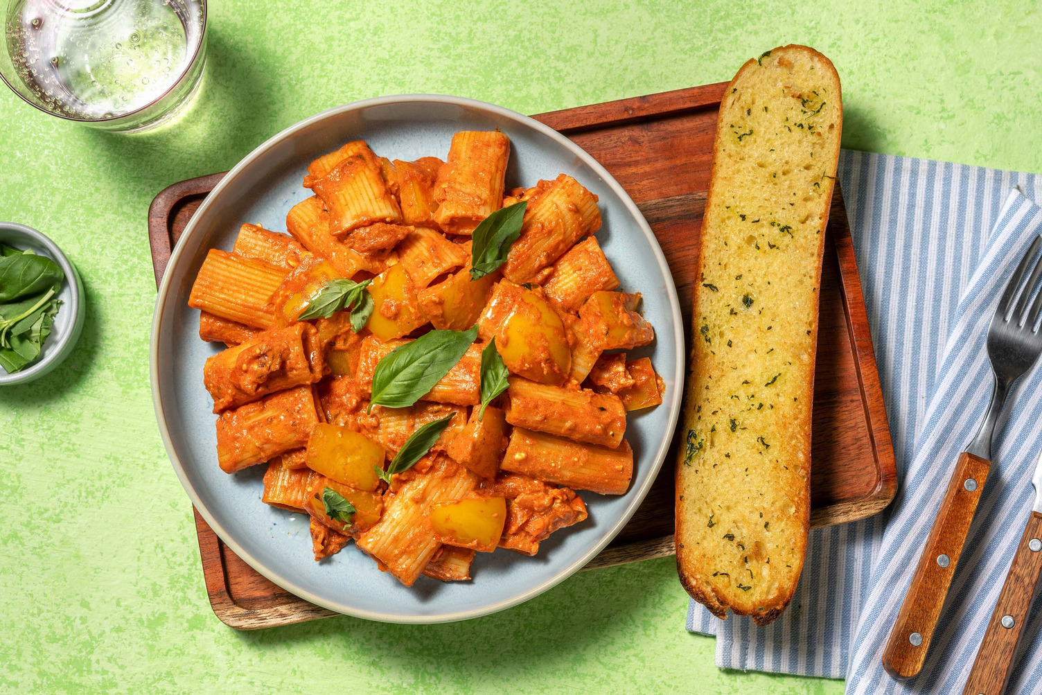 Vegetarisk tomatpasta