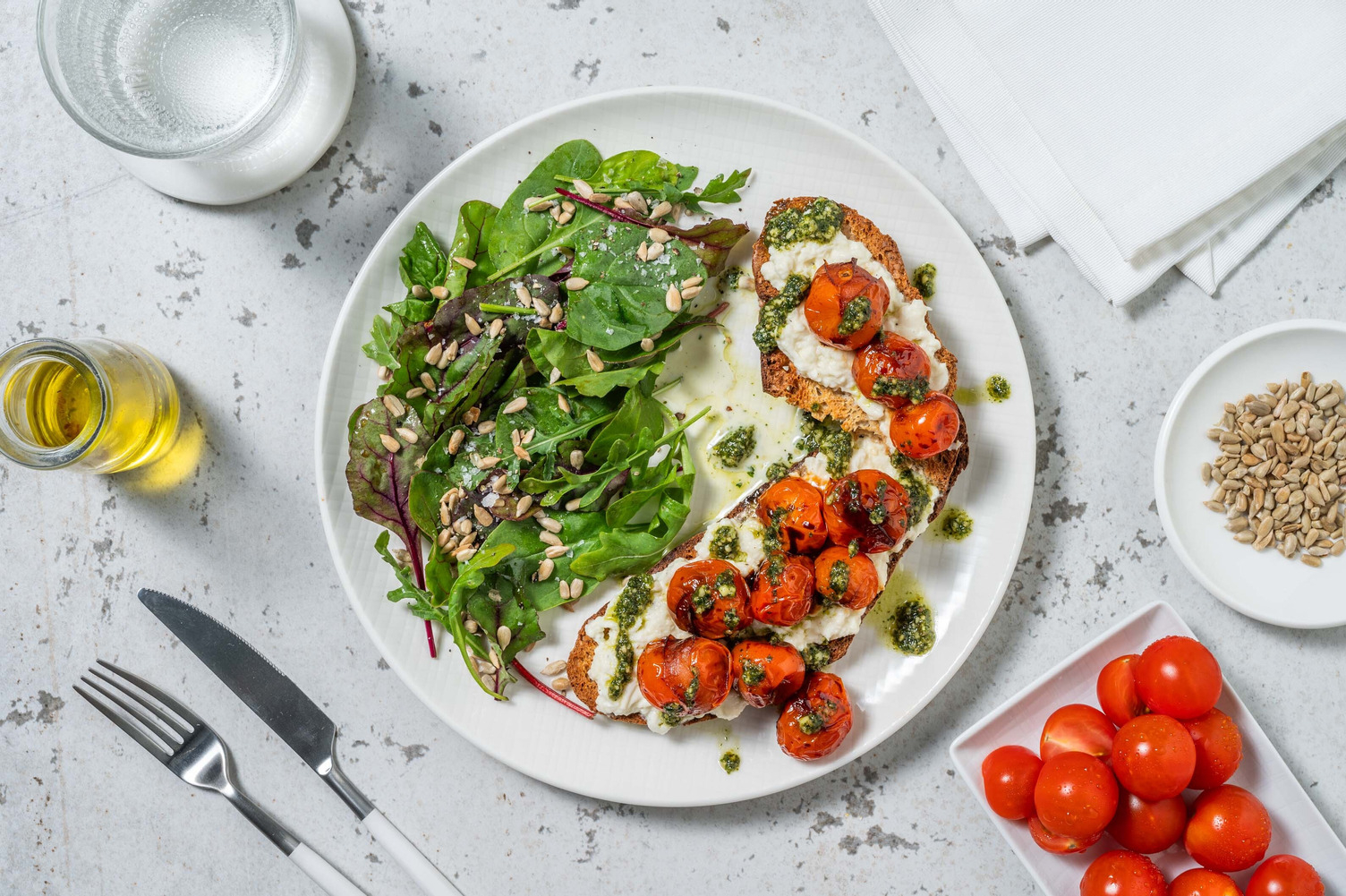 Tartine burrata & tomates cerises confites  