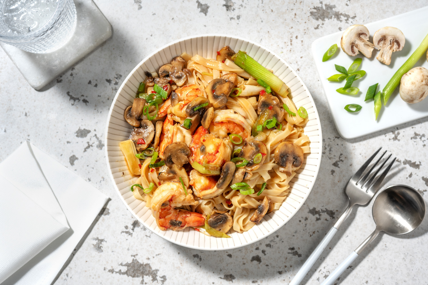 Nouilles aux crevettes façon chow fun 