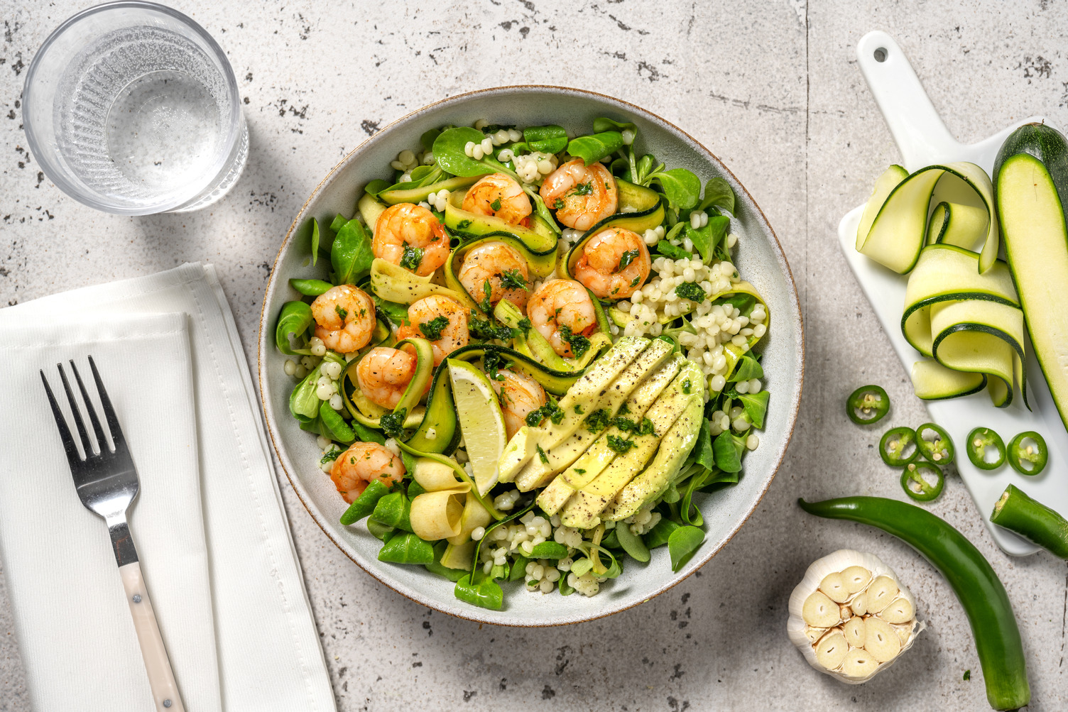 Bowl couscous perlé aux crevettes & avocat