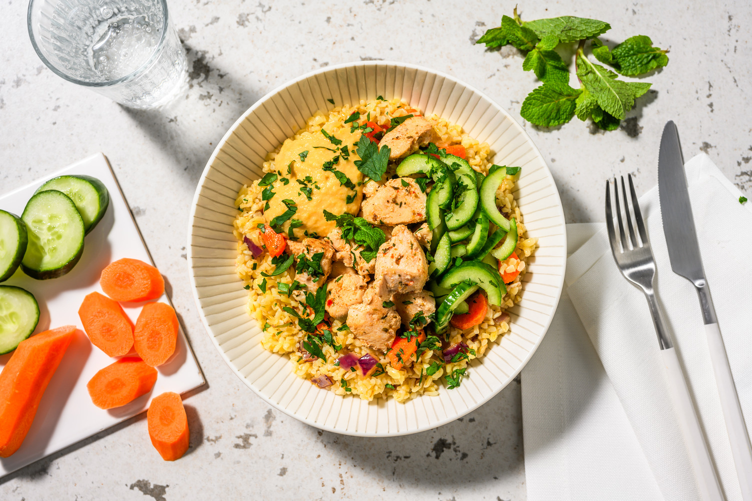 Bowl de boulgour poulet & carotte rôtis