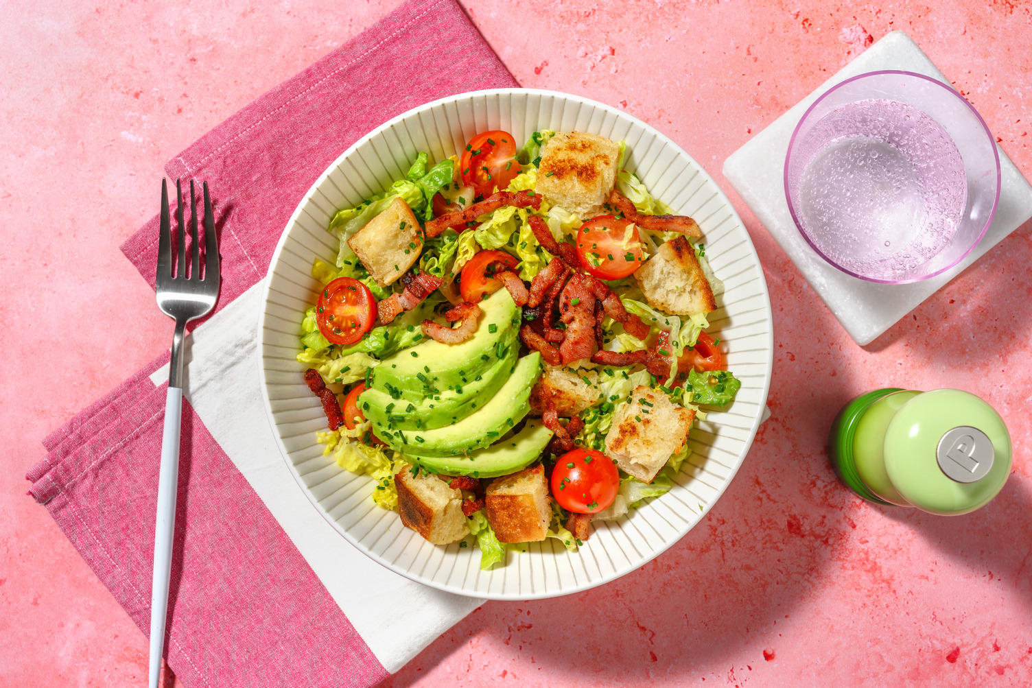 Salade BLT : lardons, tomate & sucrine