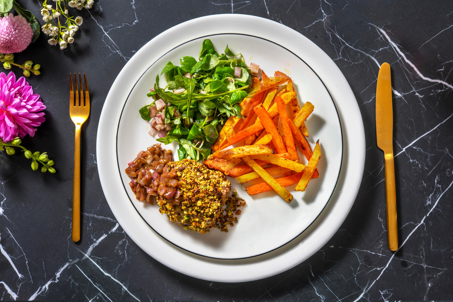 Filet mignon de porc en croûte de pistaches