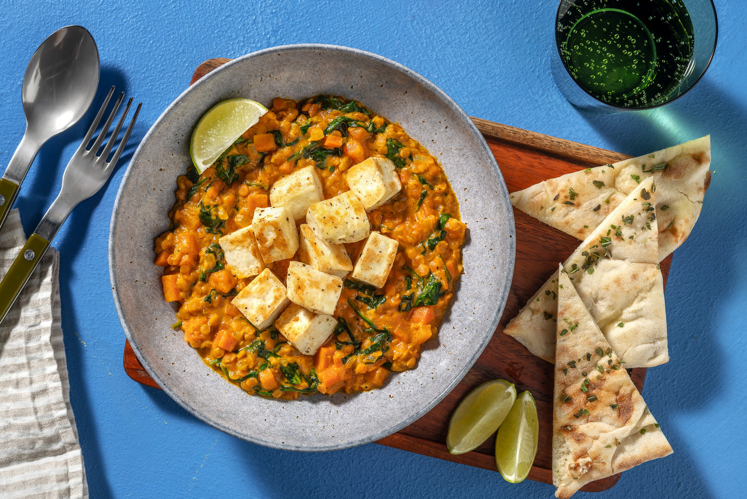 Dahl met kokos en paneer