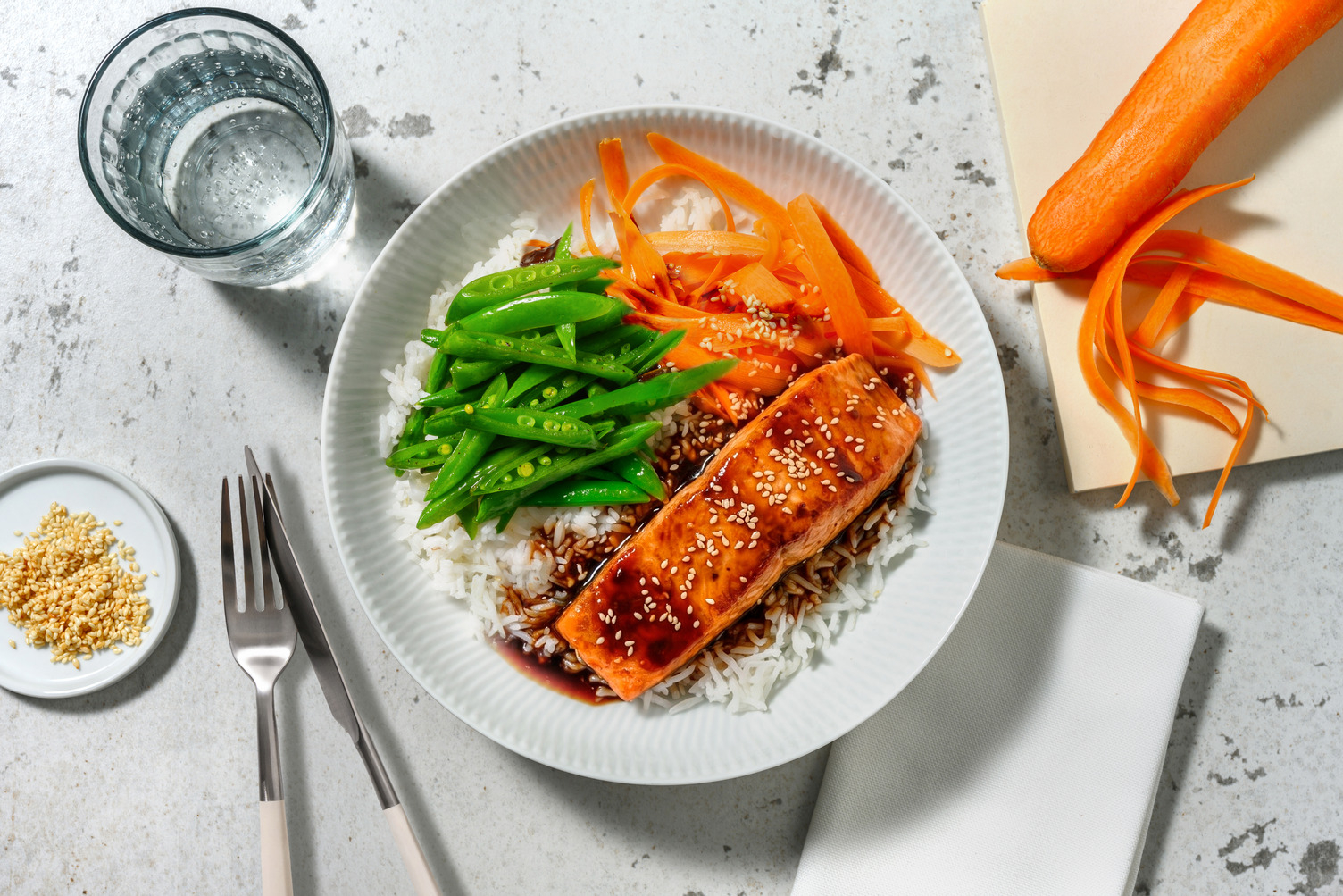 Teriyaki-Sambal Salmon Donburi