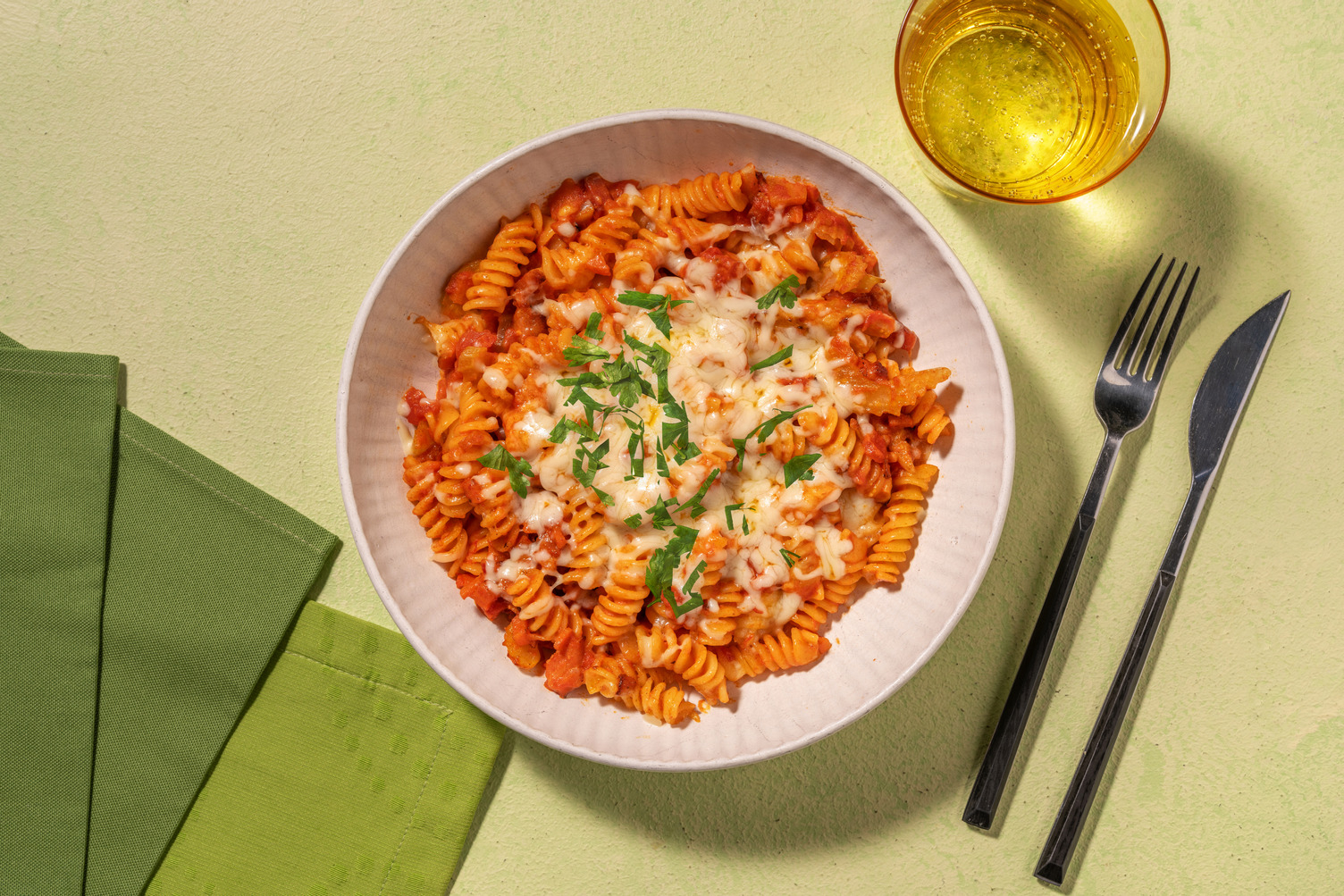 Fusilli complets al forno au ketchup fumé