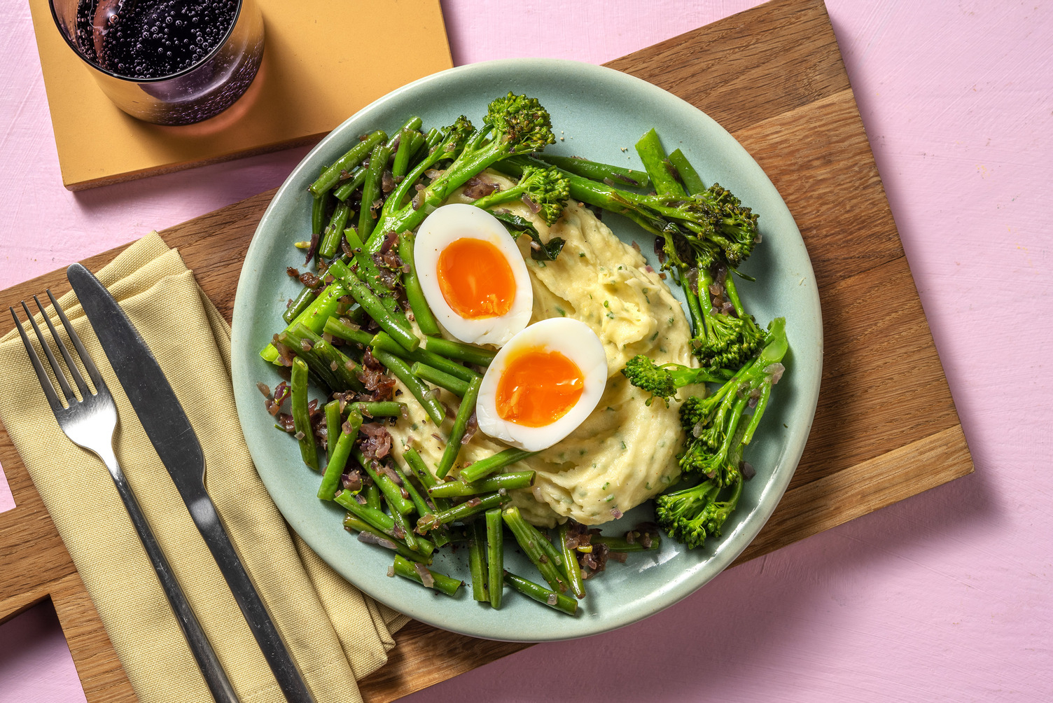 Purée de pommes de terre et œuf mollet