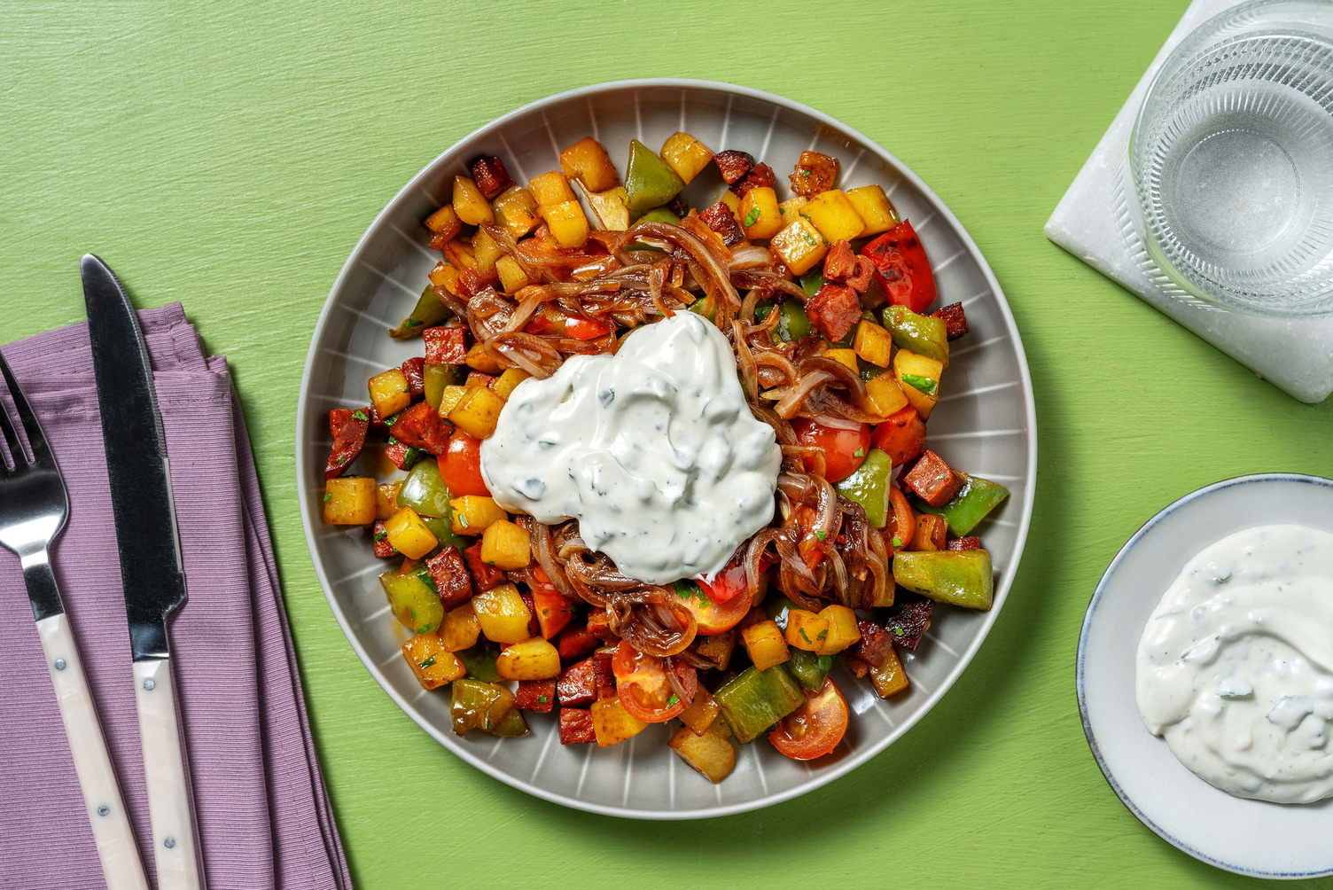 Rauchige Hack-Kartoffelpfanne mit Paprika