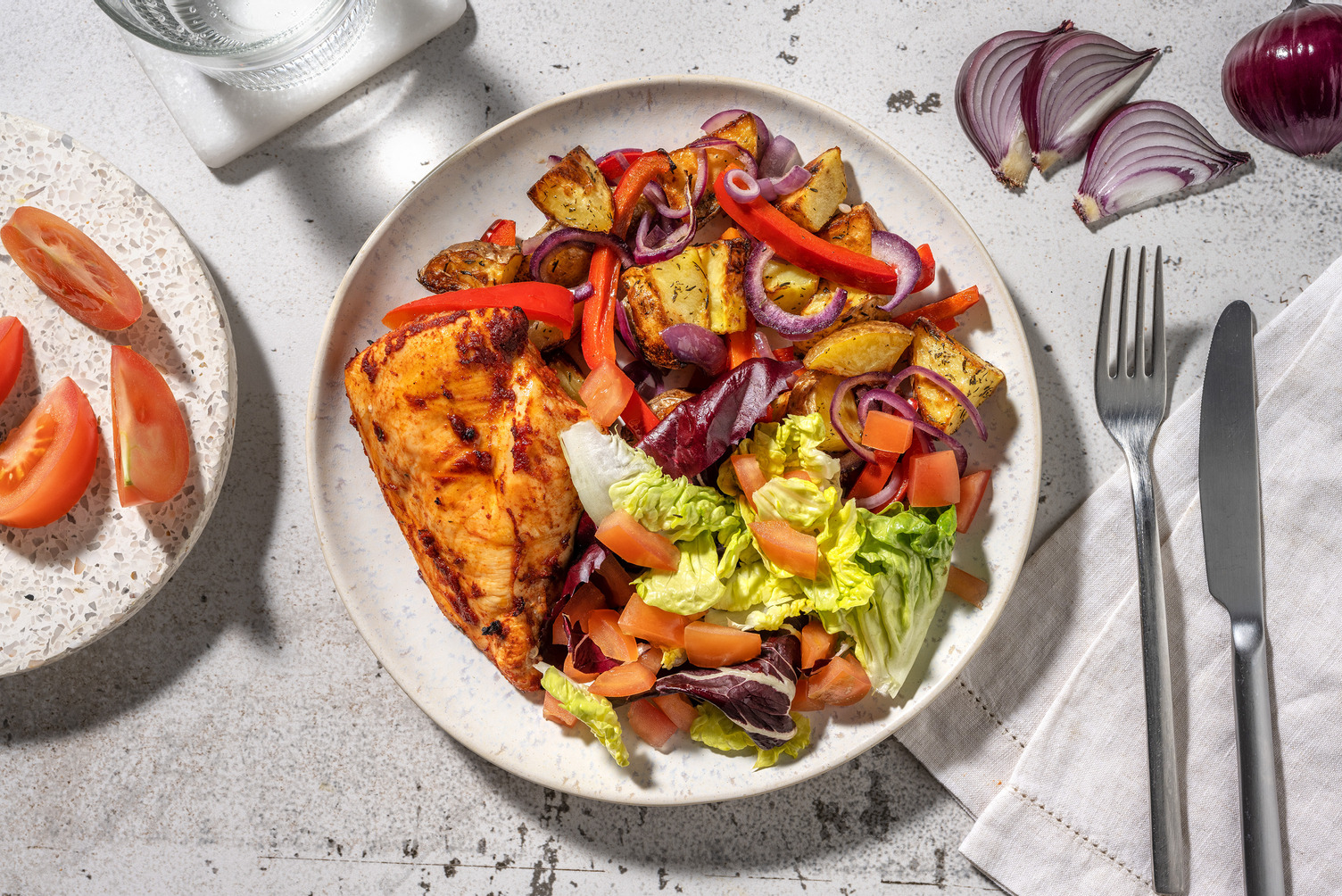 Traybake met pikante piri-piri kip