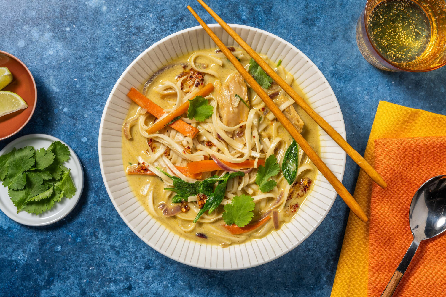 'Laksa'-nudler og vegetarstrimler