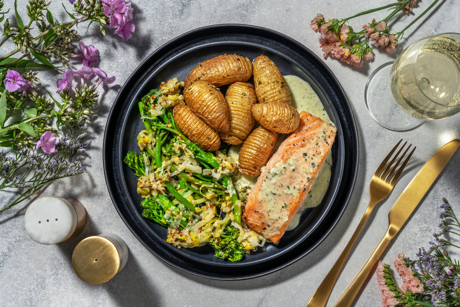 Roasted Salmon and Creamy Pesto Sauce