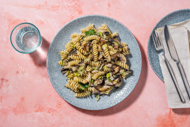 One-Pot Creamy Mushroom, Chorizo & Leek Pasta