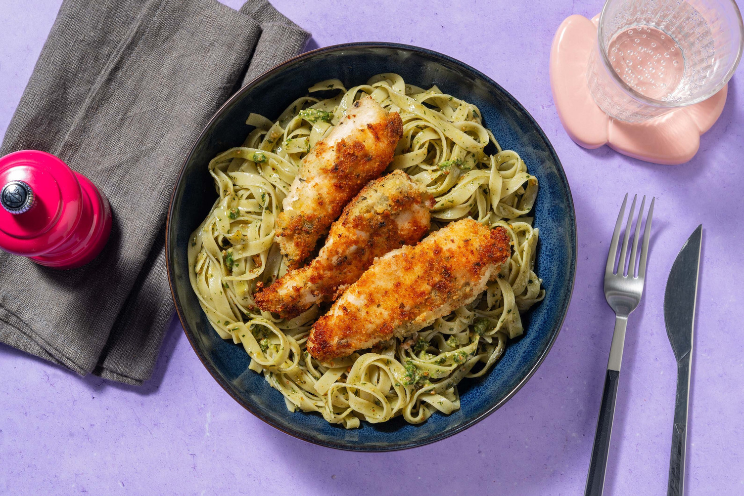 Pouletfilets in Kräuterpanade