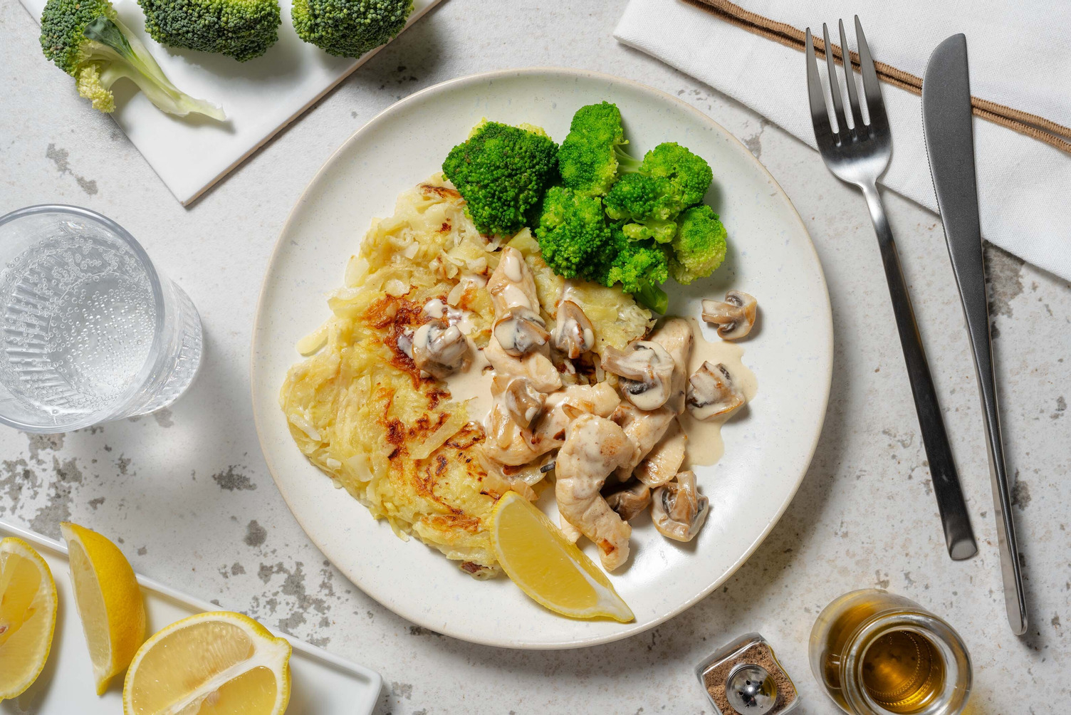 Geschnetzeltes van romige kip en champignons