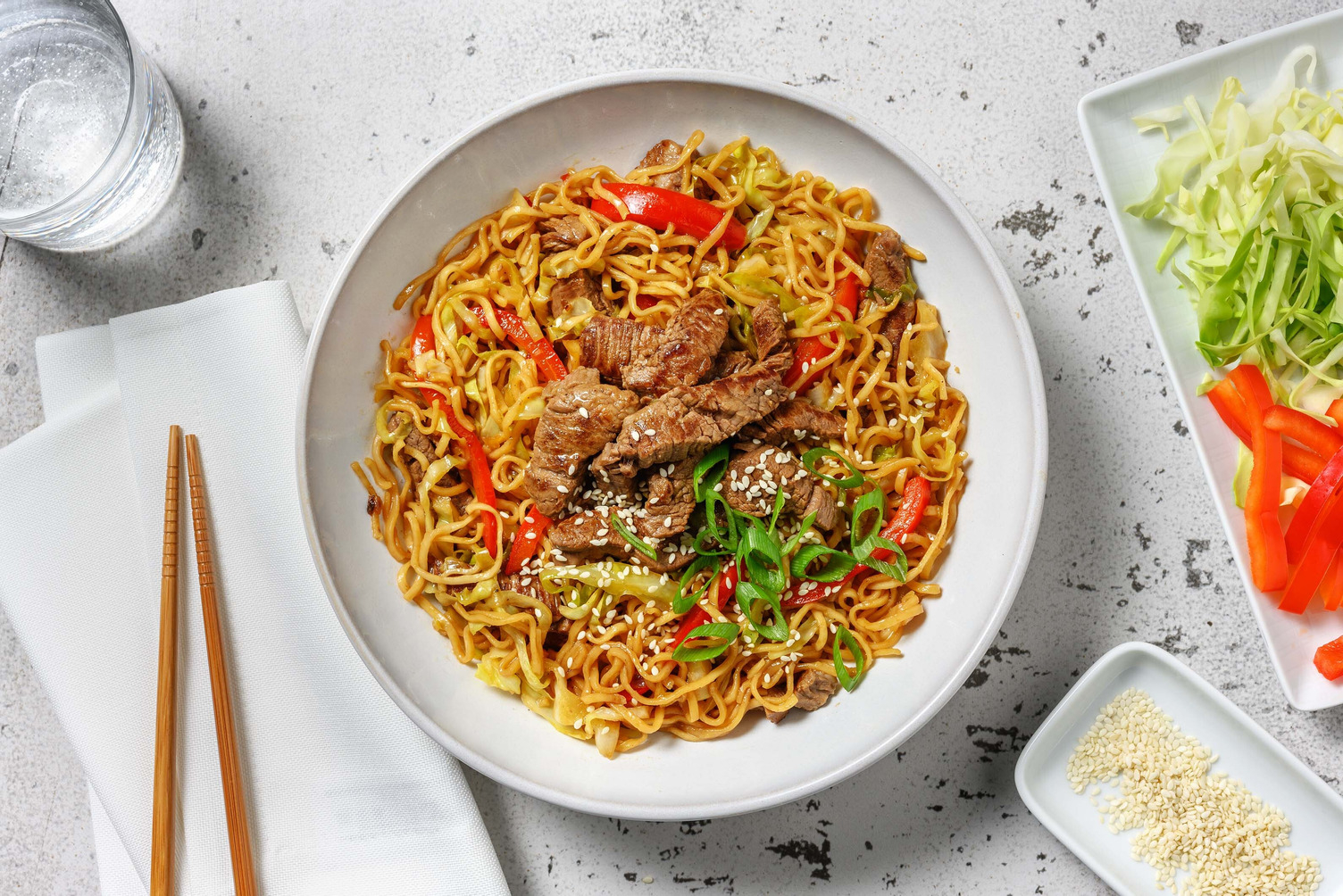 Roerbaknoedels met biefstukreepjes