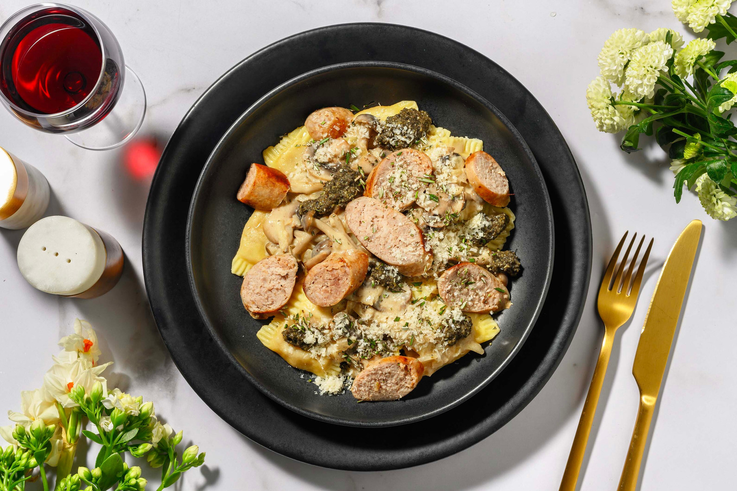 Ravioli met varkensworst en pecorino