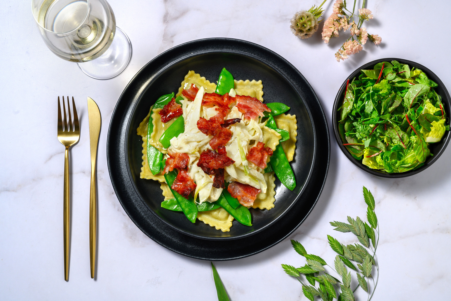 Ravioli frais au chou-fleur et pois mange-tout