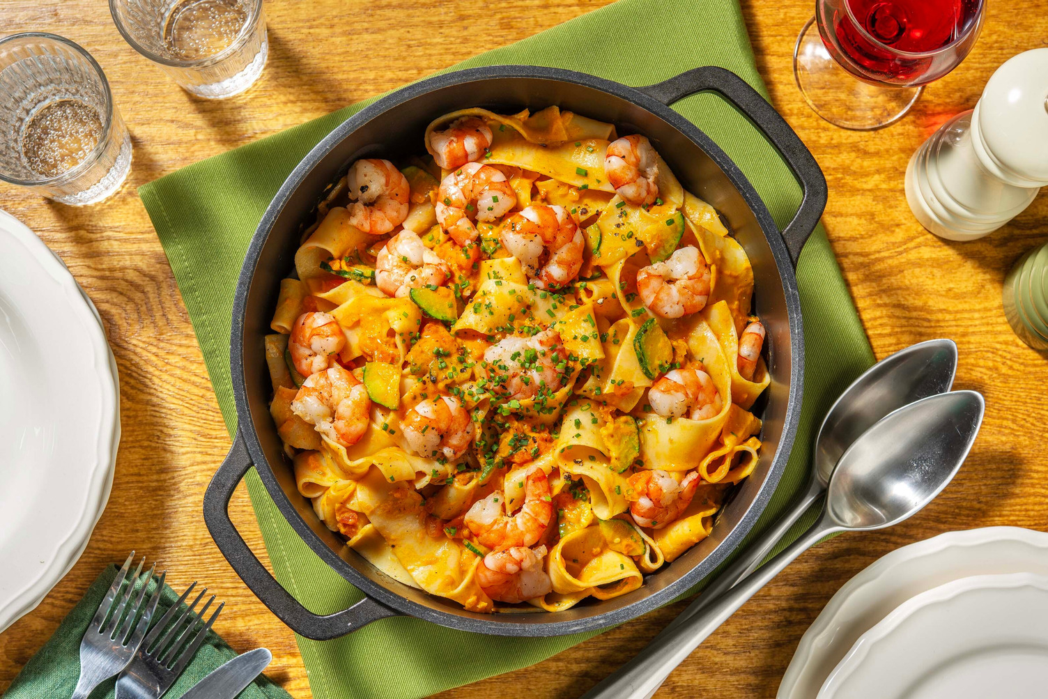 Klassieke scampi diabolique in currysaus